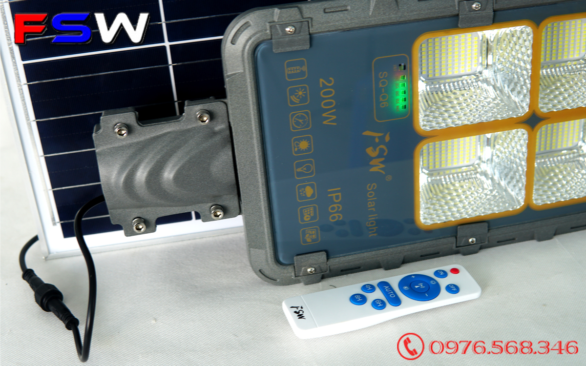 Đèn đường FSW 200W chính hãng| năng lượng mặt trời