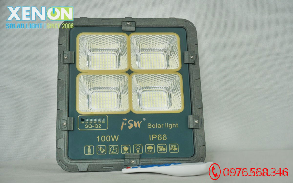 Đèn pha năng lượng mặt trời  FSW 100W giá tốt