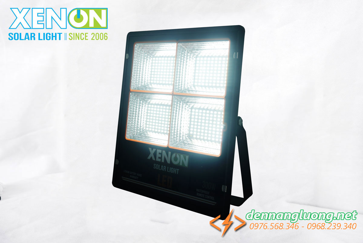 Đèn pha năng lượng mặt trời 300W chính hãng Xenon CX300W