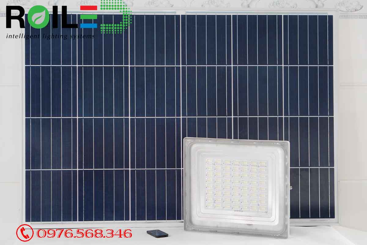 Đèn pha năng lượng mặt trời 500W cao cấp Roiled RL-P500